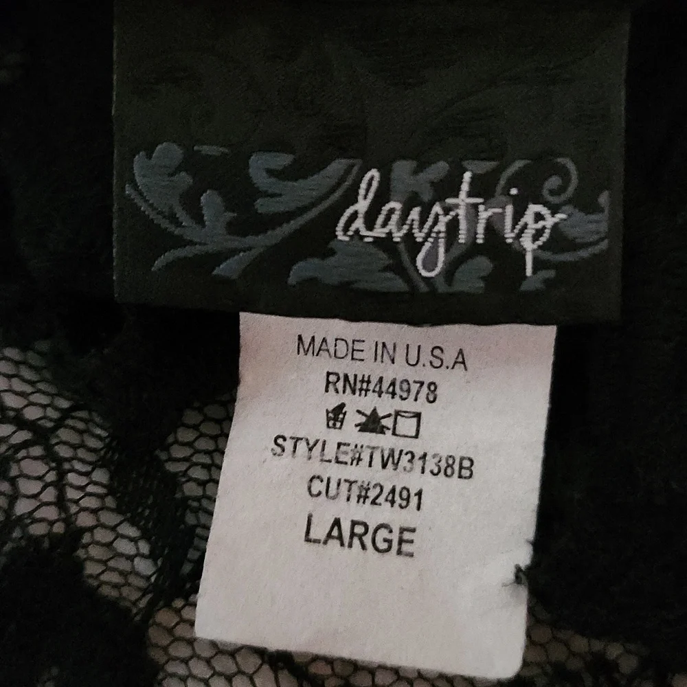 Daytrip Black High Low Lightweight Vest Women's Large - Picture 7 of 16